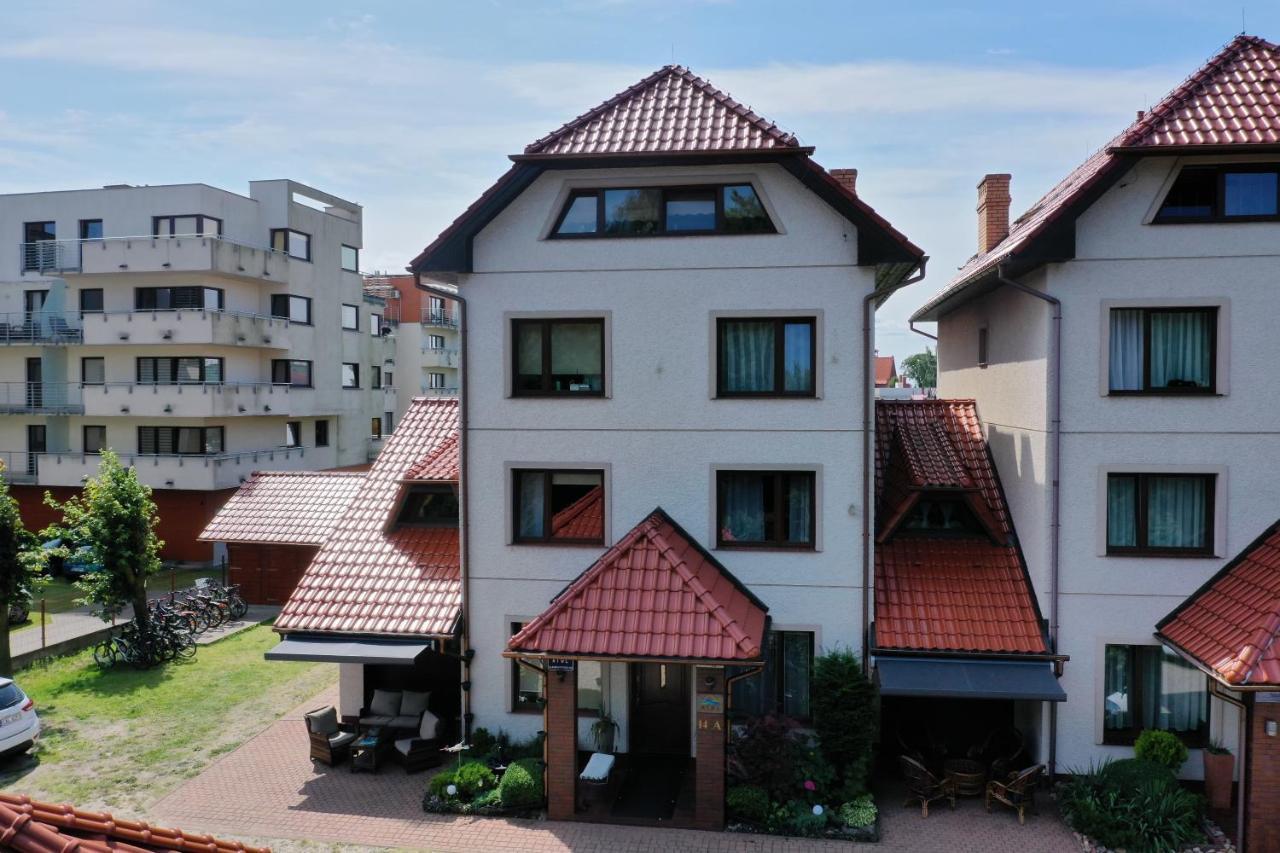 Pokoje Goscinne Atol Hel Exterior foto